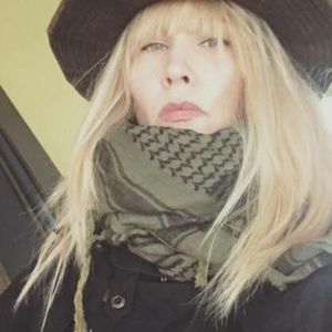 Meet your Posher, Tracey linn